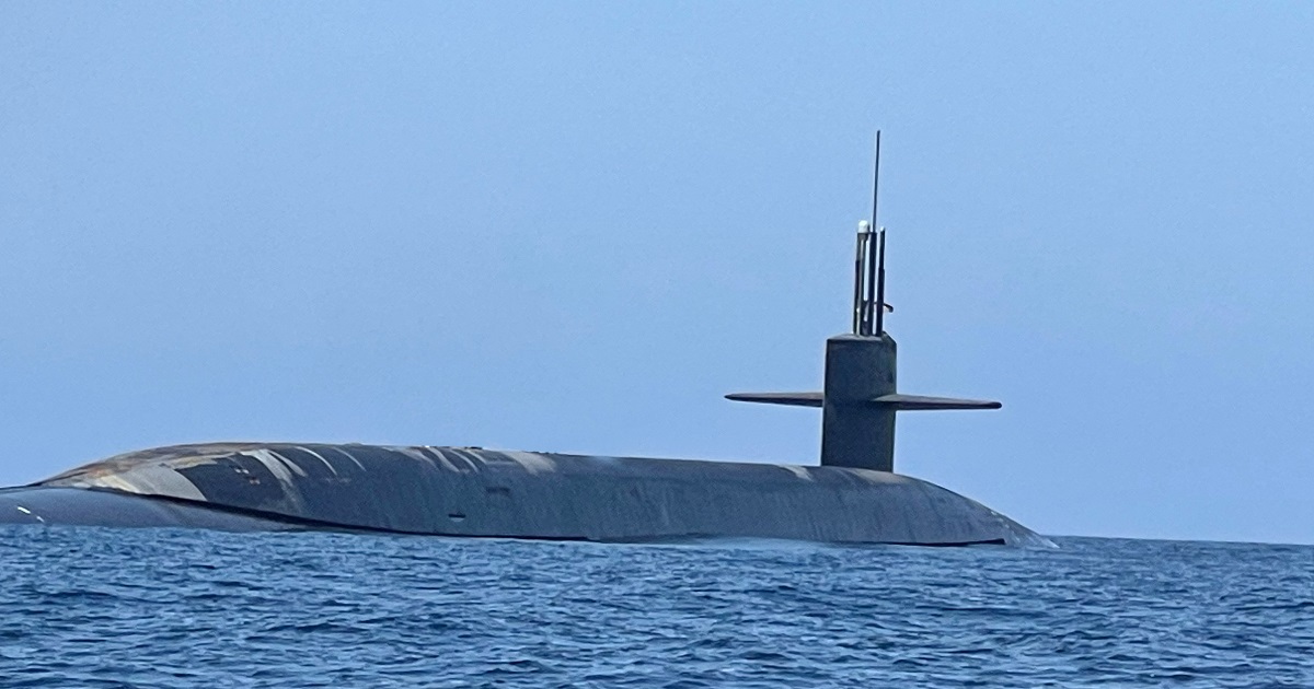 Señal para Irán y Rusia - Estados Unidos mostró inesperadamente el submarino USS West Virginia, que puede realizar ataques nucleares con misiles balísticos Trident II (D5) Señal para Irán y Rusia - Estados Unidos mostró inesperadamente el submarino USS West Virginia, que puede realizar ataques nucleares con misiles balísticos Trident II (D5)