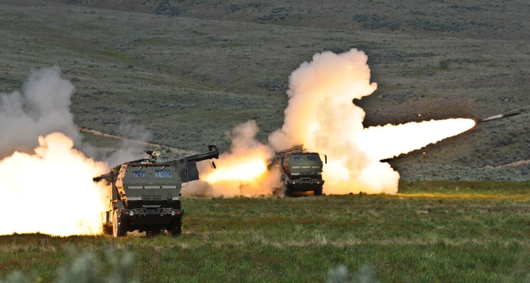 100% de éxito - HIMARS destruye cuatro obuses autopropulsados rusos Msta-S con cuatro proyectiles GMLRS 100% de éxito - HIMARS destruye cuatro obuses autopropulsados rusos Msta-S con cuatro proyectiles GMLRS