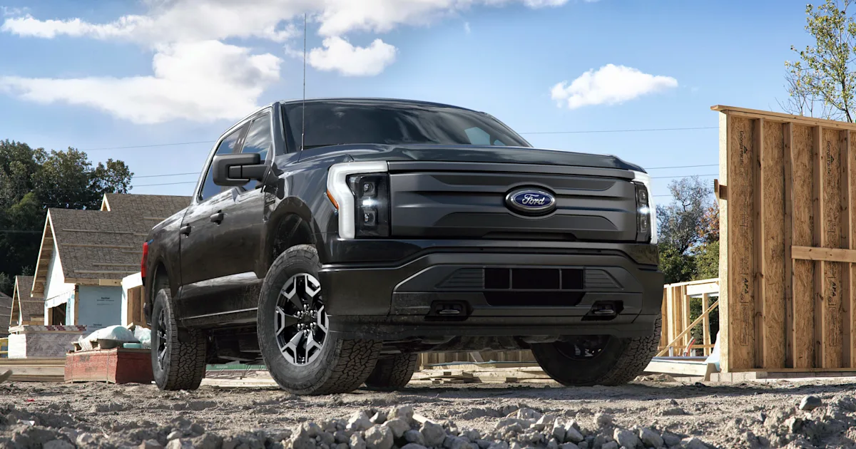Ford suspende la entrega de las camionetas eléctricas F-150 Lightning por problemas con las baterías Ford suspende la entrega de las camionetas eléctricas F-150 Lightning por problemas con las baterías