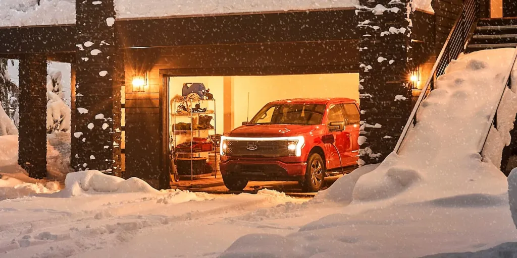 La camioneta eléctrica Ford F-150 Lightning alimentó la casa durante 44 horas y sólo perdió el 35% de su carga La camioneta eléctrica Ford F-150 Lightning alimentó la casa durante 44 horas y sólo perdió el 35% de su carga
