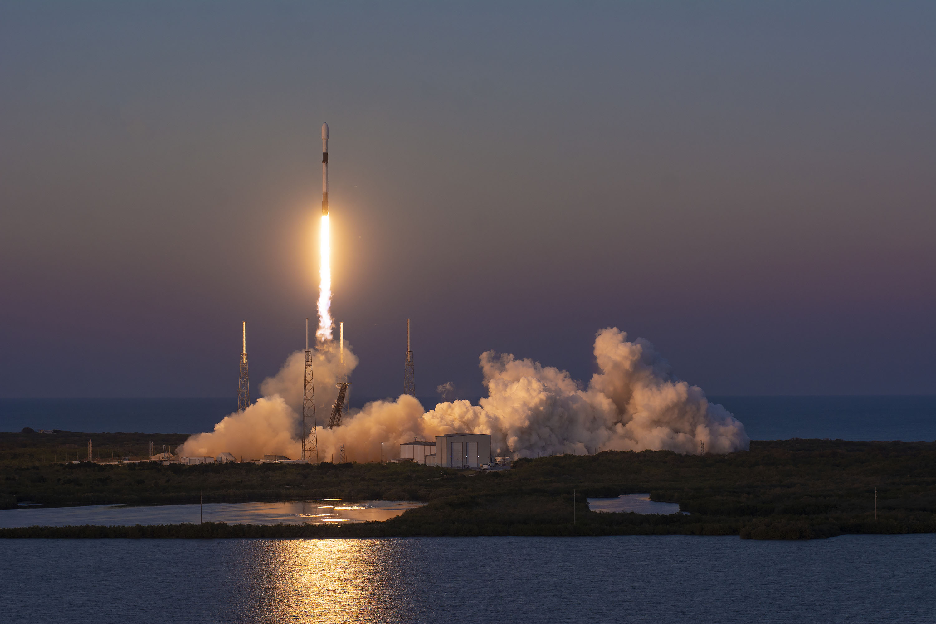 SpaceX pone en órbita por primera vez los satélites Starlink V2 Mini SpaceX pone en órbita por primera vez los satélites Starlink V2 Mini