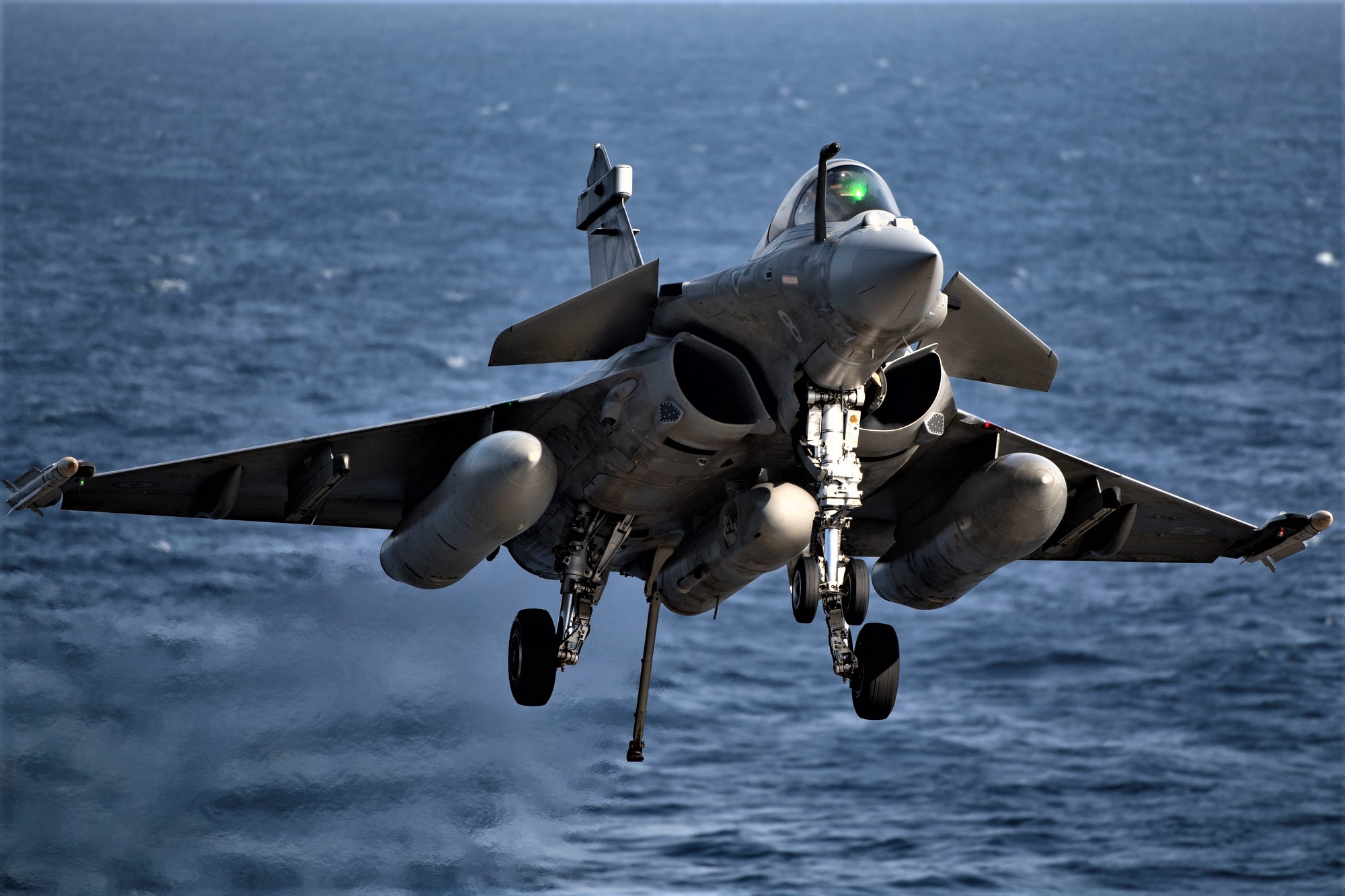 Francia podría desechar los cazas Rafale M capaces de transportar misiles ASMP-A con cabezas nucleares Francia podría desechar los cazas Rafale M capaces de transportar misiles ASMP-A con cabezas nucleares