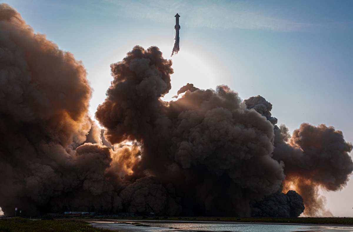 SpaceX invierte 2.000 millones de dólares en el desarrollo de la Starship en 2023 y planea relanzarla en 6-8 semanas SpaceX invierte 2.000 millones de dólares en el desarrollo de la Starship en 2023 y planea relanzarla en 6-8 semanas