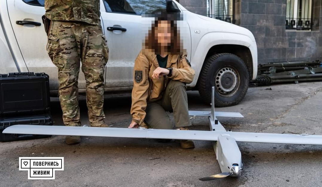 Especialistas ucranianos han desarrollado el sistema de vehículos aéreos no tripulados Sych, de 54.000 dólares, con dos drones con un alcance de lanzamiento de hasta 200 km. Especialistas ucranianos han desarrollado el sistema de vehículos aéreos no tripulados Sych, de 54.000 dólares, con dos drones con un alcance de lanzamiento de hasta 200 km.
