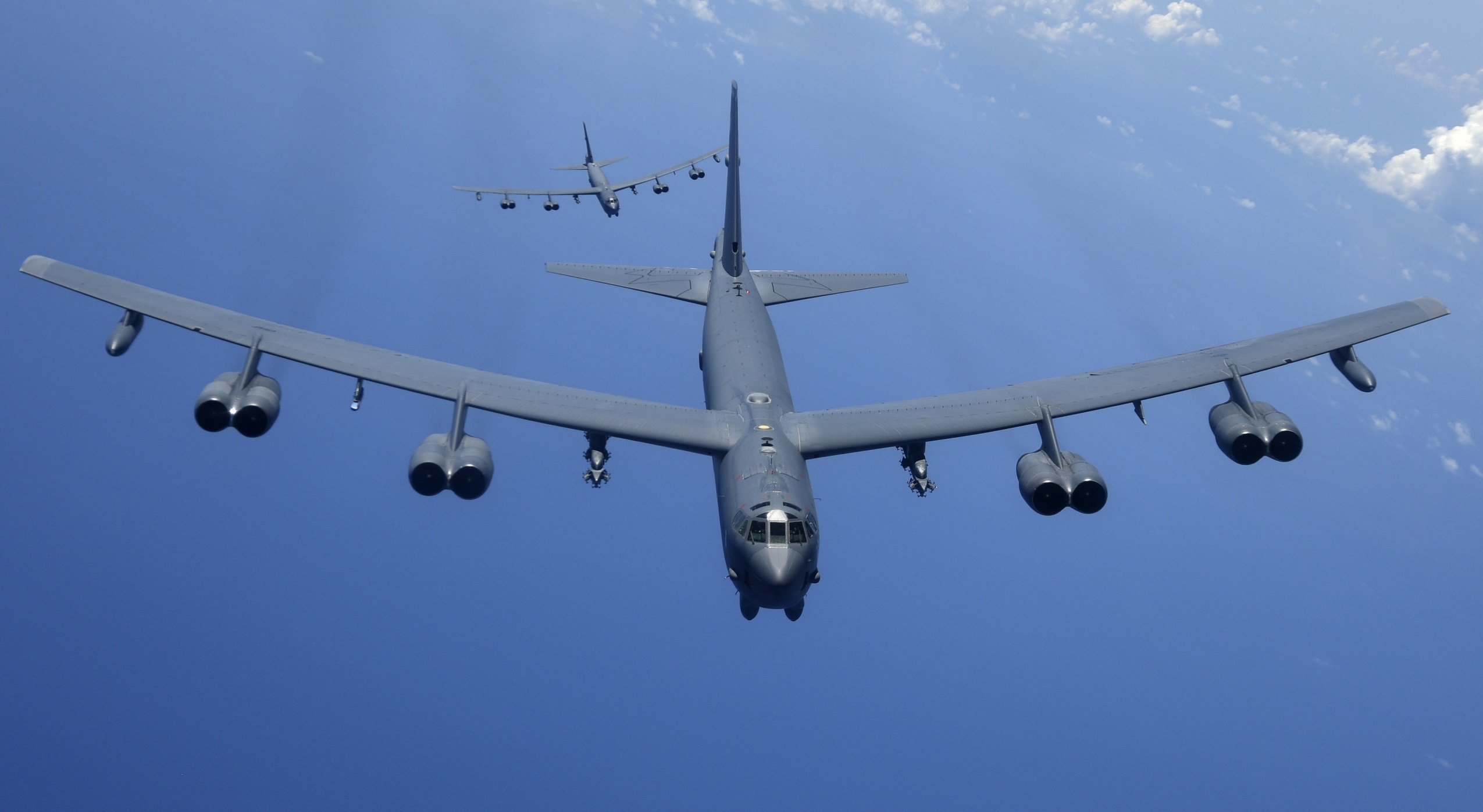 Los aviones estratégicos B-52 Stratofortress practicaron tácticas de bombardeo en Oriente Medio Los aviones estratégicos B-52 Stratofortress practicaron tácticas de bombardeo en Oriente Medio
