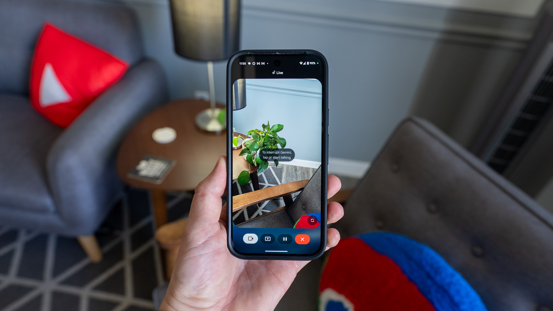 Gran avance para los usuarios móviles: Gemini Live gratuito ahora en Android e iOS Gemini Live ahora está disponible: compartir pantalla y cámara gratis en Android e iOS