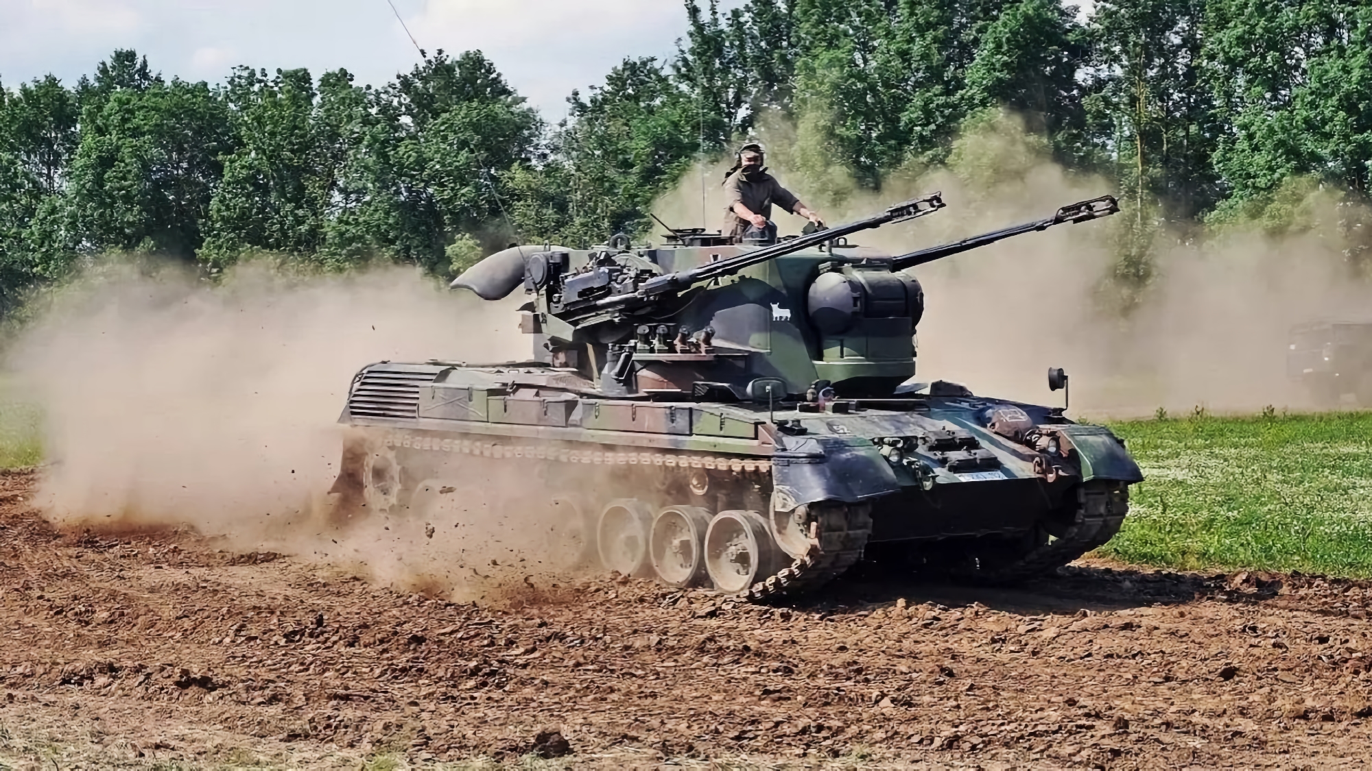 Medios de comunicación: los militares ucranianos ya están aprendiendo a utilizar los cañones antiaéreos autopropulsados Gepard alemanes Medios de comunicación: los militares ucranianos ya están aprendiendo a utilizar los cañones antiaéreos autopropulsados Gepard alemanes