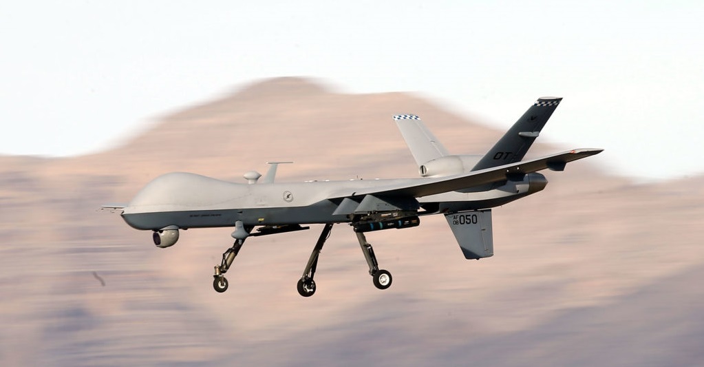 El Ministerio de Defensa ruso se queja de que el avión no tripulado estadounidense MQ-9 Reaper intentó acercarse peligrosamente al caza de cuarta generación Su-35 El Ministerio de Defensa ruso se queja de que el avión no tripulado estadounidense MQ-9 Reaper intentó acercarse peligrosamente al caza de cuarta generación Su-35