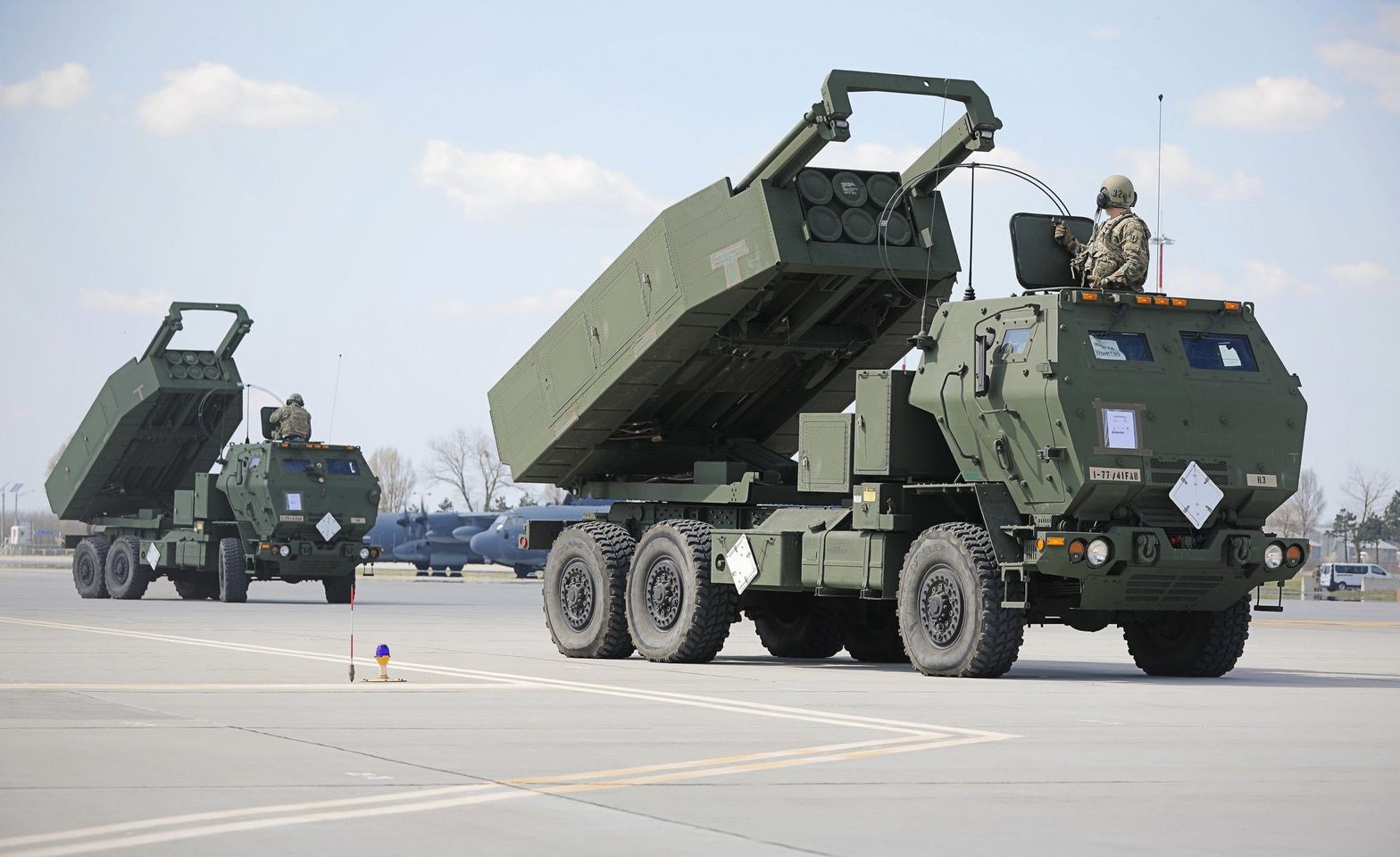 HIMARS y M777: EE. UU. quiere proporcionar a Ucrania armas de largo alcance, pero teme una escalada debido a los ataques a la Federación Rusa HIMARS y M777: EE. UU. quiere proporcionar a Ucrania armas de largo alcance, pero teme una escalada debido a los ataques a la Federación Rusa
