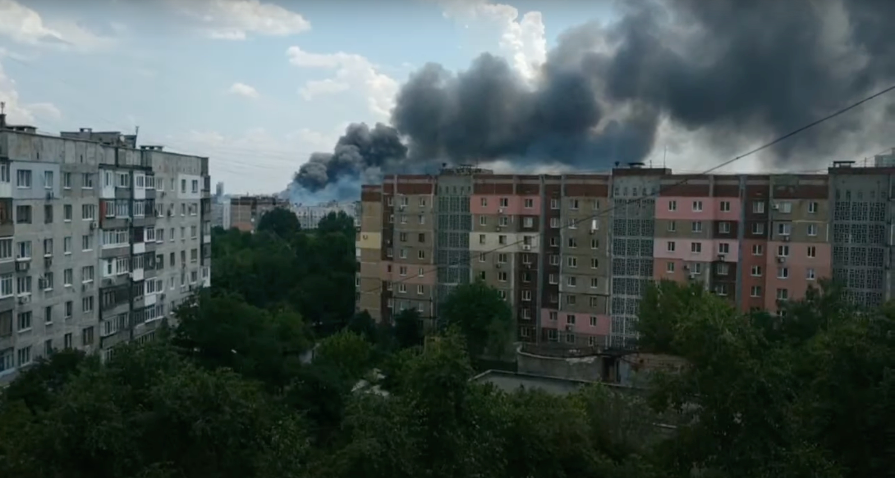 ¿Vuelve a funcionar el HIMARS estadounidense? Uno de los mayores depósitos de armas de Rusia arde en la Donetsk ocupada ¿Vuelve a funcionar el HIMARS estadounidense? Uno de los mayores depósitos de armas de Rusia arde en la Donetsk ocupada