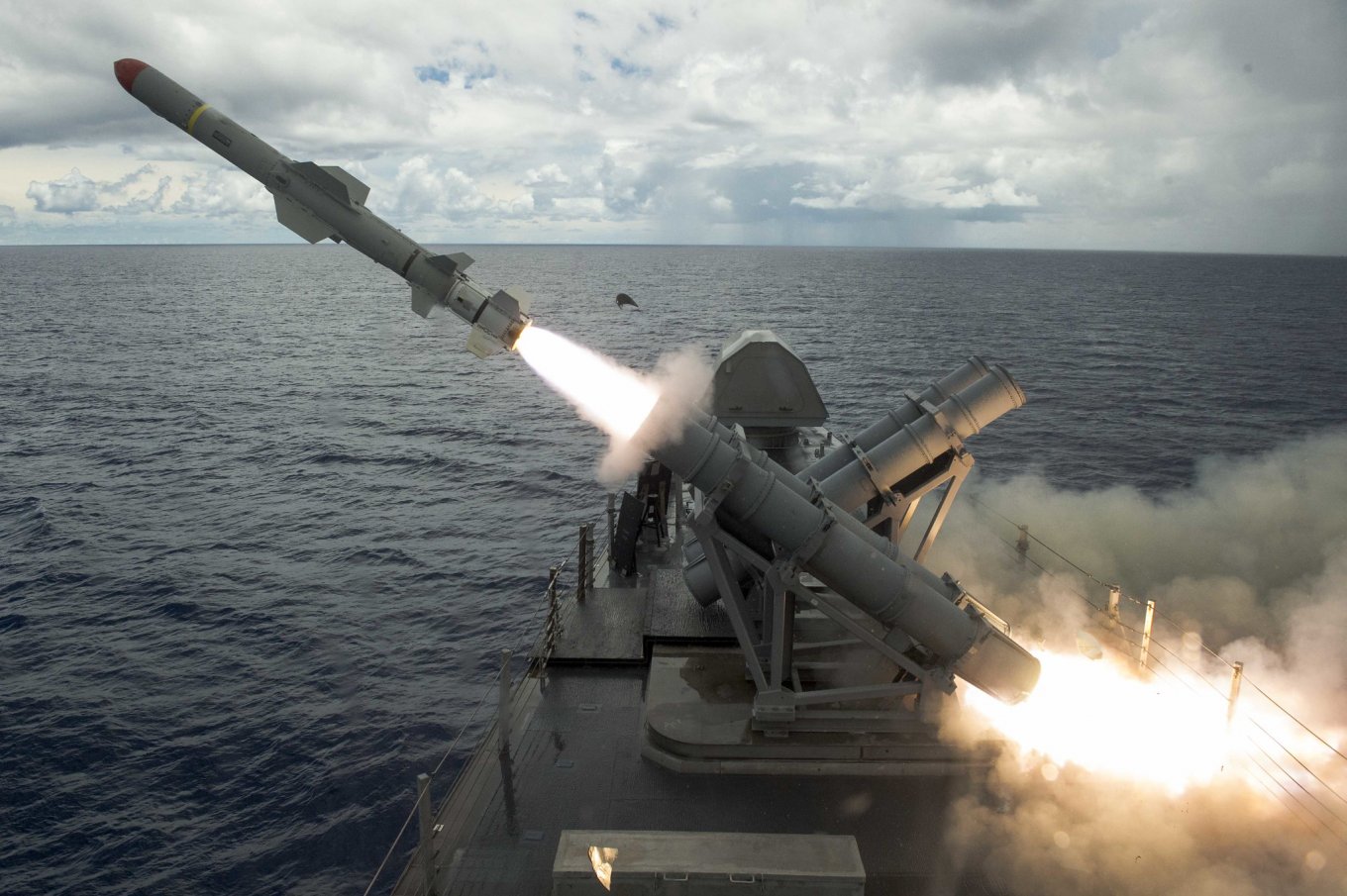 Misiles antibuque Harpoon, helicópteros de combate y tanques: 20 países anunciaron nueva asistencia militar a Ucrania Misiles antibuque Harpoon, helicópteros de combate y tanques: 20 países anunciaron nueva asistencia militar a Ucrania