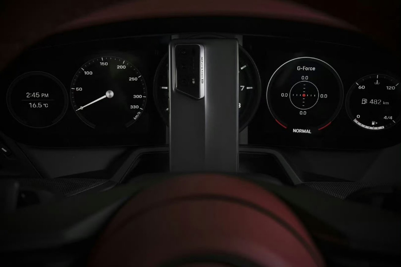 Honor Magic V2 RSR Porsche Design: un smartphone plegable de edición especial con diseño inspirado en Porsche por 2250 €.