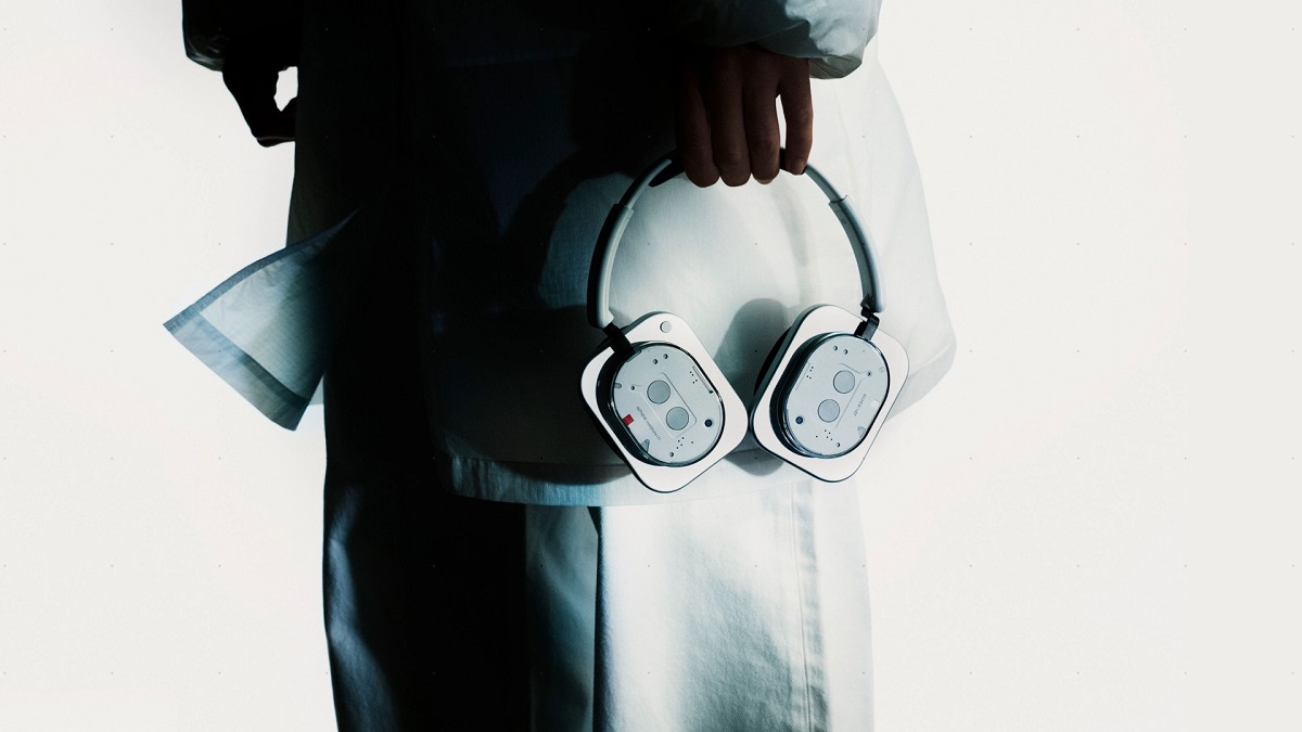 Una mirada más cercana al diseño disruptivo de los auriculares Nothing (1) Explorando la innovación detrás de los auriculares Nothing (1)