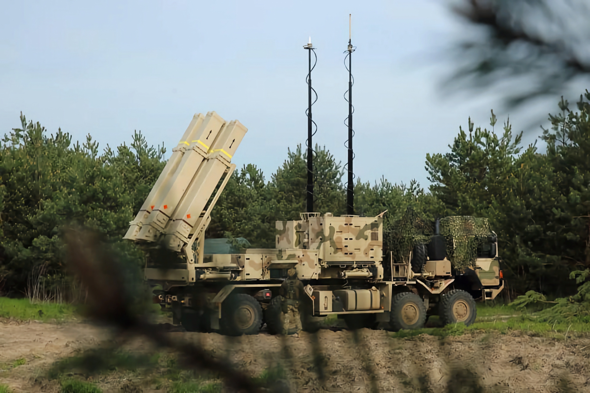 Ucrania recibirá otros dos sistemas de defensa antiaérea IRIS-T antes de finales de 2023 Ucrania recibirá otros dos sistemas de defensa antiaérea IRIS-T antes de finales de 2023