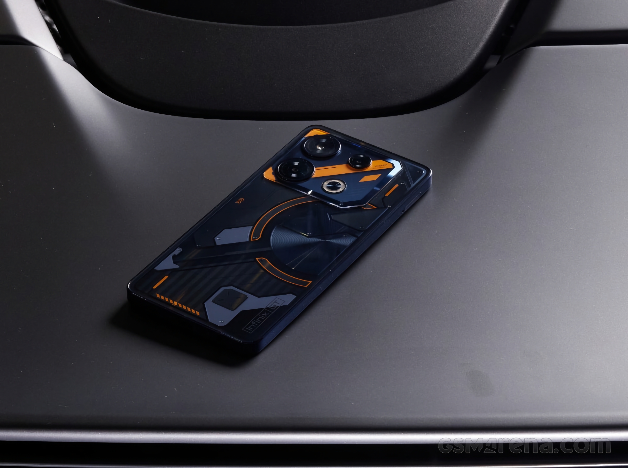 Así será el Infinix GT 10 Pro: un smartphone gaming con un diseño como el Nothing Phone 2 Así será el Infinix GT 10 Pro: un smartphone gaming con un diseño como el Nothing Phone 2