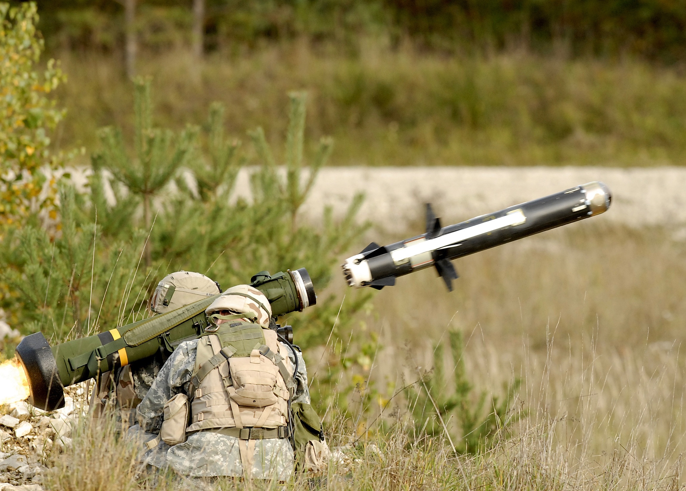Espectacular vídeo: Las AFU destruyeron vehículos blindados rusos con lanzamisiles Javelin Espectacular vídeo: Las AFU destruyeron vehículos blindados rusos con lanzamisiles Javelin