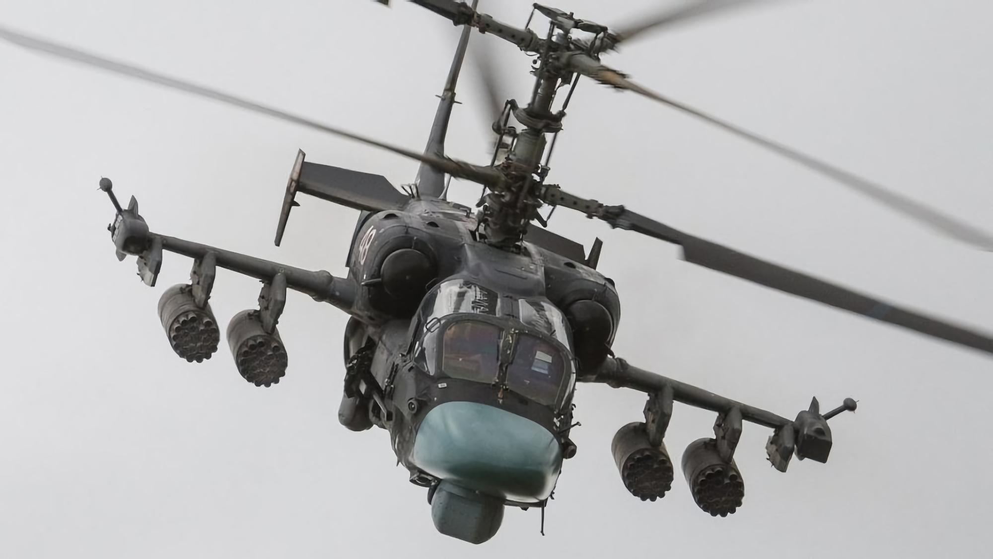Los paracaidistas de Nikolaev derribaron el "Aligator" ruso Ka-52: uno de esos helicópteros cuesta $ 16,000,000 Los paracaidistas de Nikolaev derribaron el "Aligator" ruso Ka-52: uno de esos helicópteros cuesta $ 16,000,000
