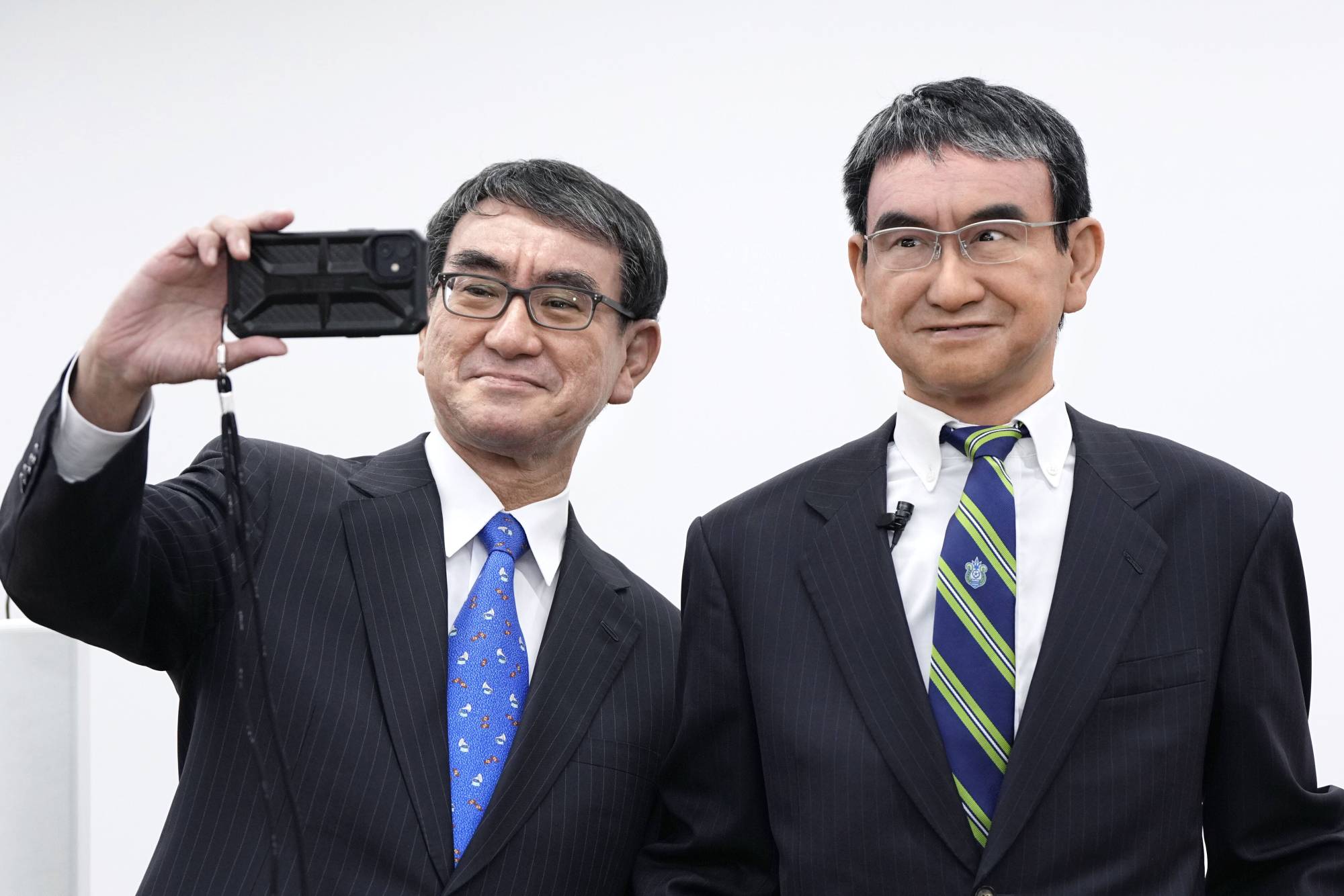 Japón ha creado un clon digital de un ministro más inteligente y evolucionado que una persona real Japón ha creado un clon digital de un ministro más inteligente y evolucionado que una persona real
