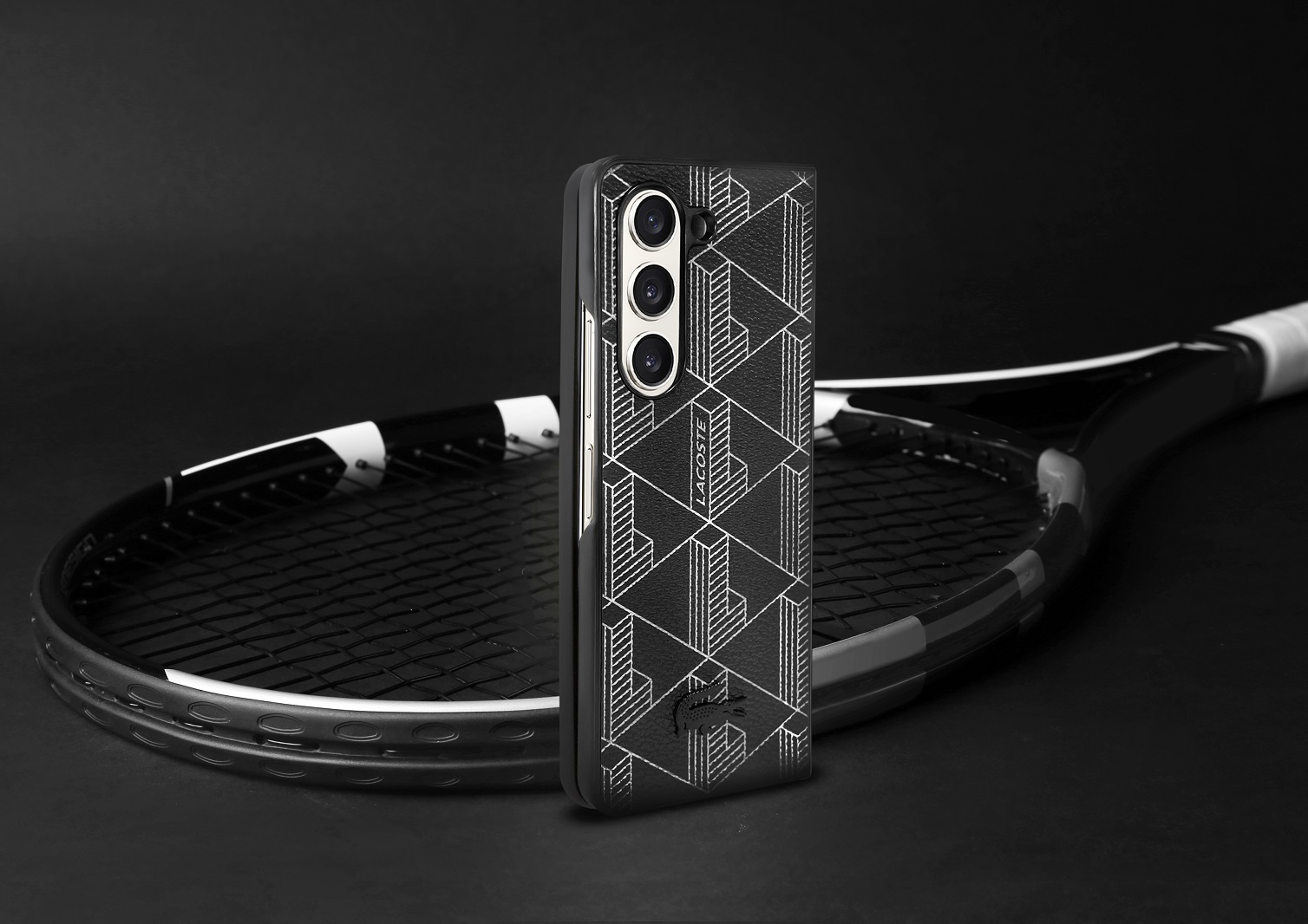 Samsung anuncia una colaboración con Lacoste y presenta accesorios de esta marca para el Galaxy Fold 5 y el Flip 5 Samsung anuncia una colaboración con Lacoste y presenta accesorios de esta marca para el Galaxy Fold 5 y el Flip 5