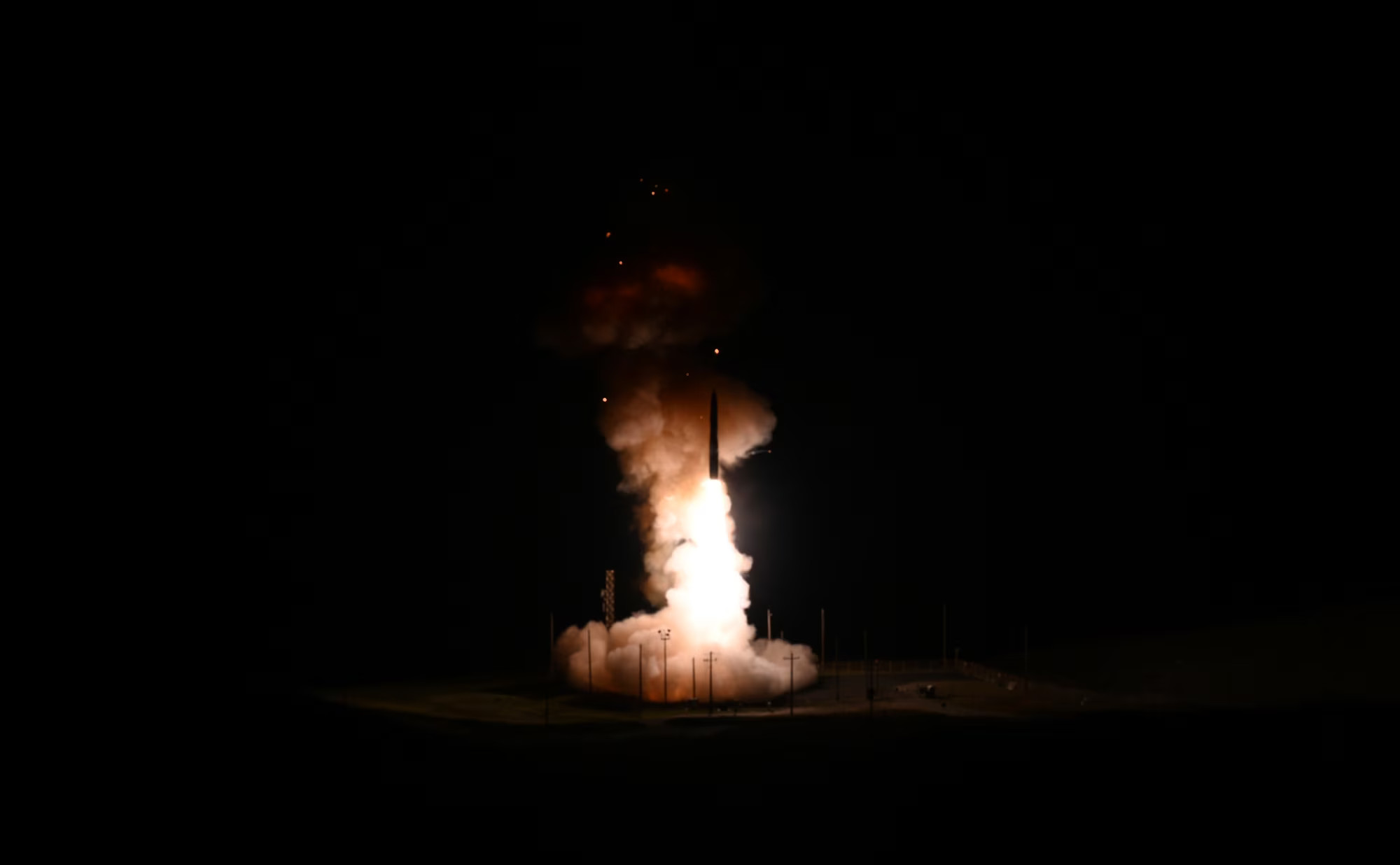 Apoyo tecnológico del Minuteman III: detalles del éxito del lanzamiento Lanzamiento del Minuteman III: una nueva etapa en la tecnología militar