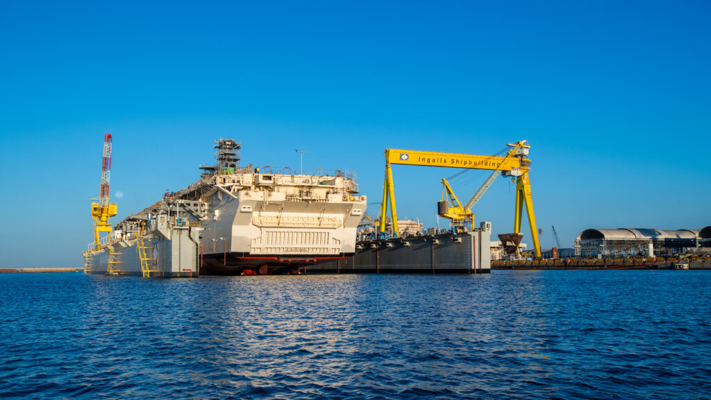 La Armada de EE.UU. recibirá el primer buque de desembarco de clase América que puede albergar los cazas de quinta generación F-35 Lightning II La Armada de EE.UU. recibirá el primer buque de desembarco de clase América que puede albergar los cazas de quinta generación F-35 Lightning II