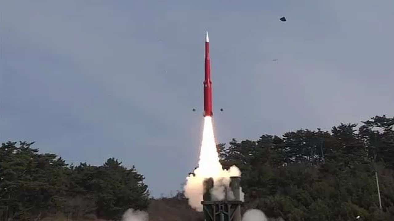 La República de Corea invierte 2.020 millones de dólares en el desarrollo del interceptor L-SAM II para destruir misiles hipersónicos y balísticos a altitudes de hasta 100 km. La República de Corea invierte 2.020 millones de dólares en el desarrollo del interceptor L-SAM II para destruir misiles hipersónicos y balísticos a altitudes de hasta 100 km.