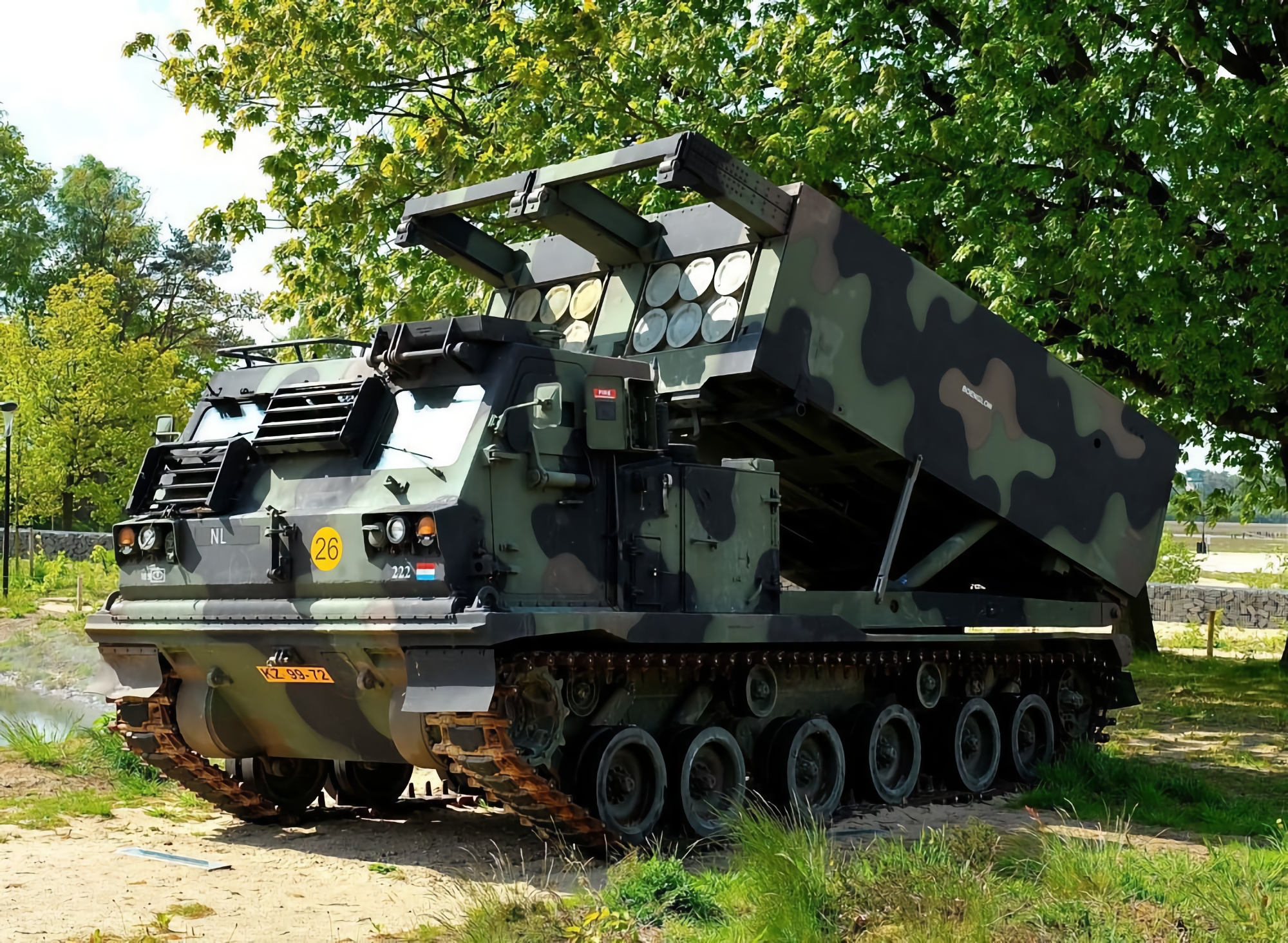 Francia transfiere a Ucrania tres sistemas de cohetes de lanzamiento múltiple LRU, una versión modificada del M270 Francia transfiere a Ucrania tres sistemas de cohetes de lanzamiento múltiple LRU, una versión modificada del M270