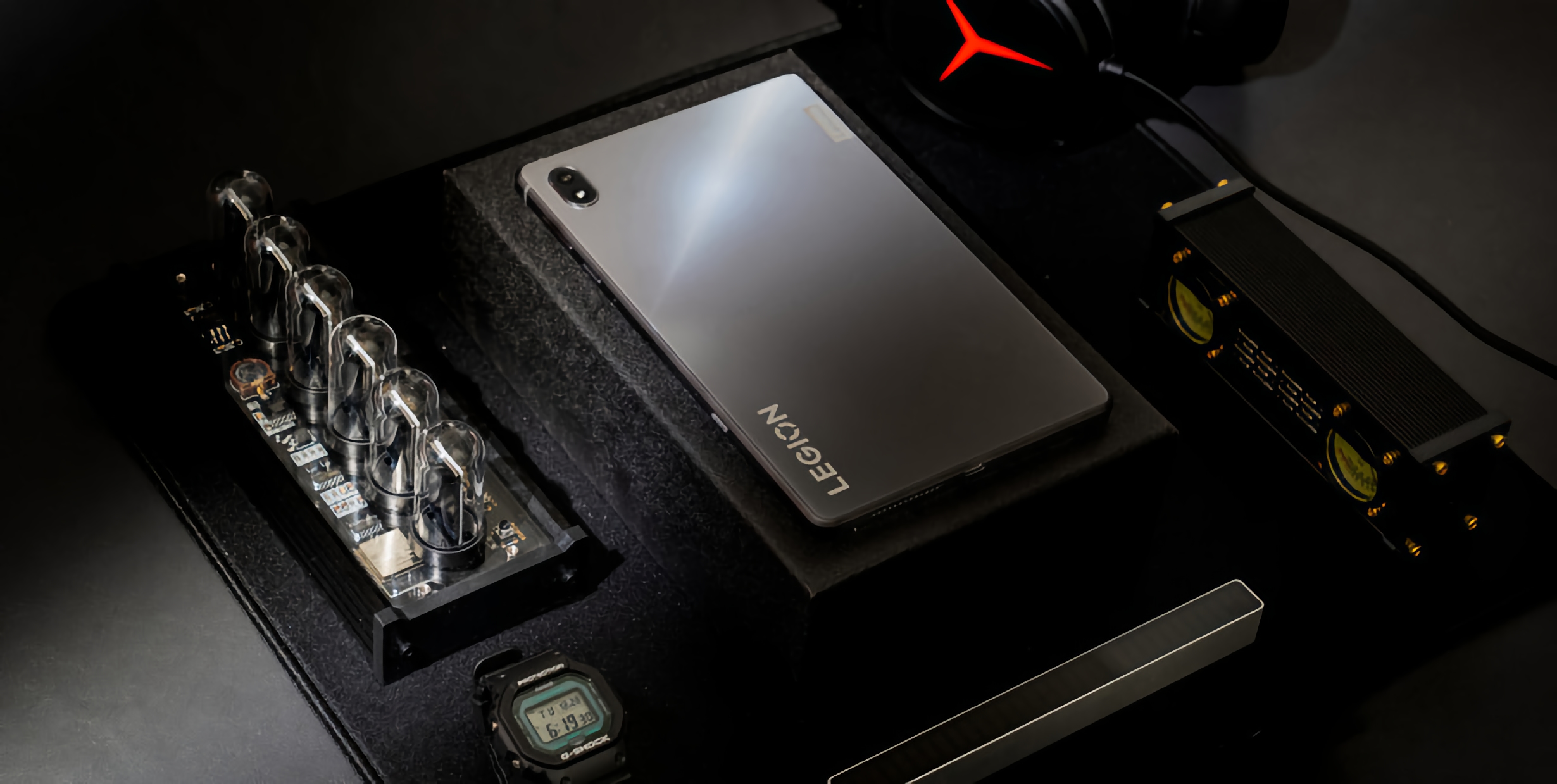 Lenovo se burla de la tableta para juegos Legion Y700: la novedad recibirá una batería de 6550 mAh y una carga rápida de 45 W Lenovo se burla de la tableta para juegos Legion Y700: la novedad recibirá una batería de 6550 mAh y una carga rápida de 45 W