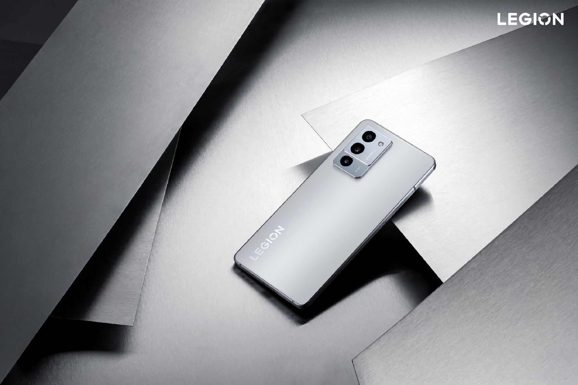 Ya es oficial: el smartphone gaming Lenovo Legion Y70 con procesador Snapdragon 8+ Gen 1 y batería de 5100mAh se presenta el 18 de agosto Ya es oficial: el smartphone gaming Lenovo Legion Y70 con procesador Snapdragon 8+ Gen 1 y batería de 5100mAh se presenta el 18 de agosto