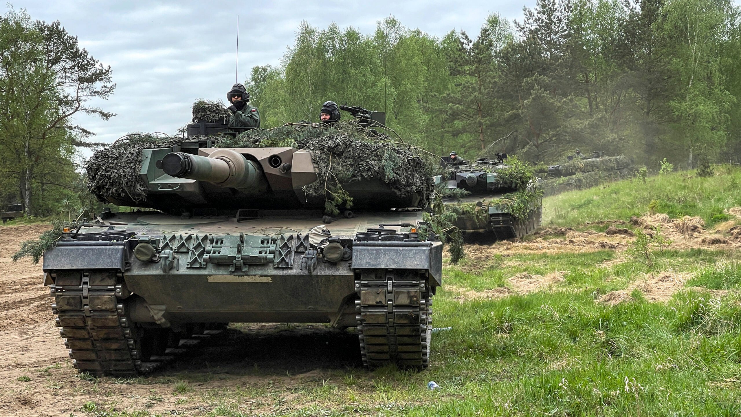 Ya es oficial: Polonia transfiere 14 carros alemanes Leopard 2 a Ucrania (actualizado) Ya es oficial: Polonia transfiere 14 carros alemanes Leopard 2 a Ucrania (actualizado)