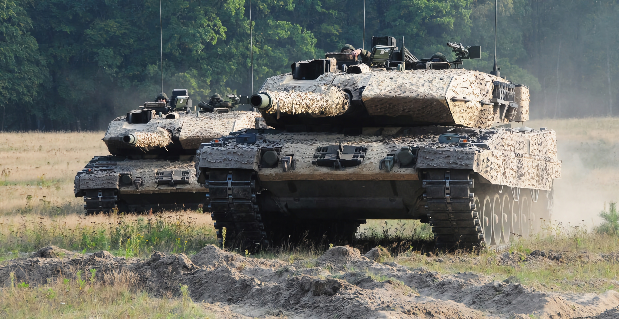Polonia transfiere el segundo lote de carros Leopard 2A4 a las Fuerzas Armadas ucranianas Polonia transfiere el segundo lote de carros Leopard 2A4 a las Fuerzas Armadas ucranianas