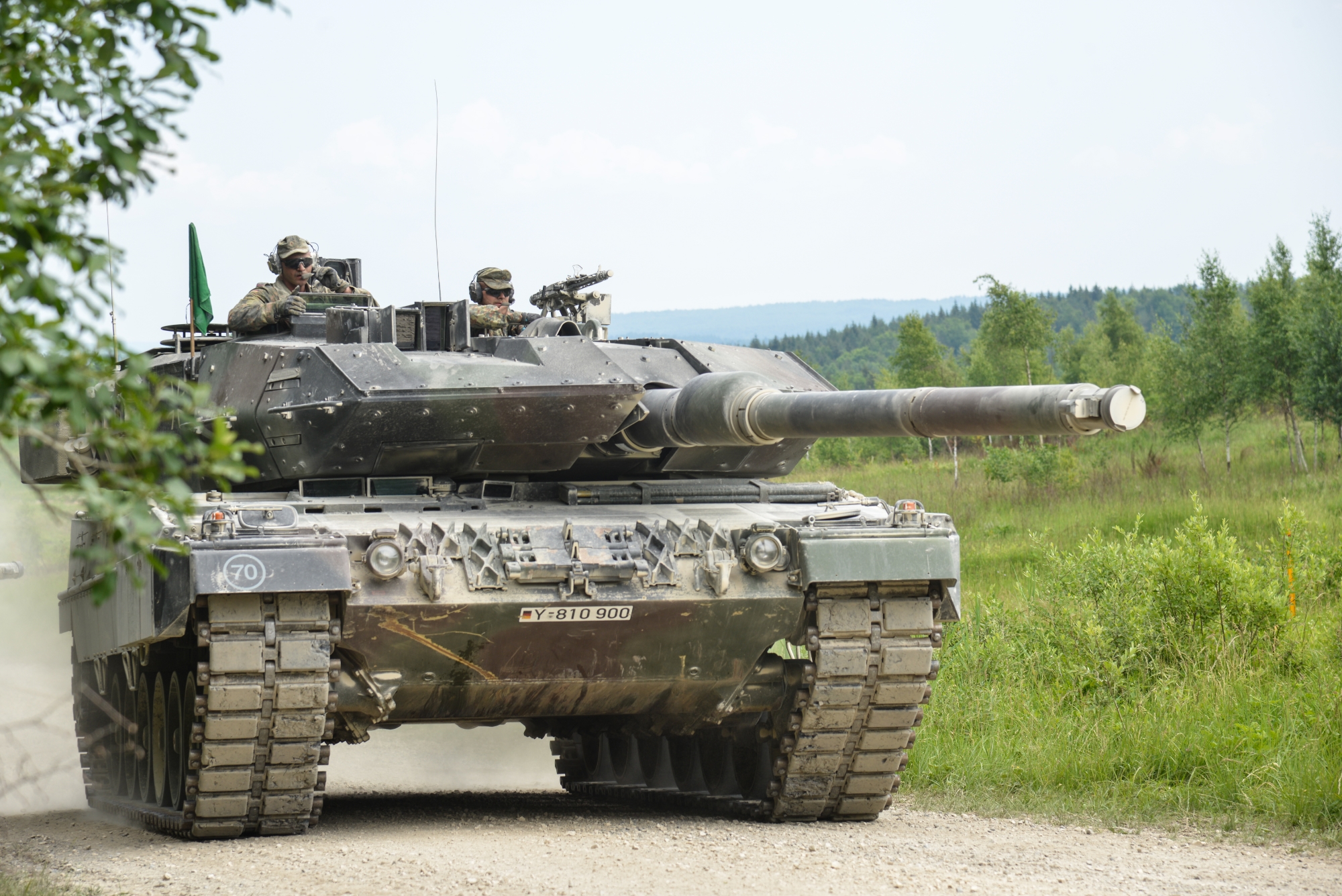 Ya es oficial: Alemania ha aprobado el suministro de tanques Leopard 2 a Ucrania y ha permitido la reexportación de tanques a sus socios Ya es oficial: Alemania ha aprobado el suministro de tanques Leopard 2 a Ucrania y ha permitido la reexportación de tanques a sus socios