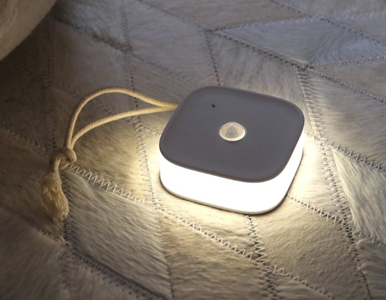 Luz nocturna inalámbrica con sensor de movimiento por $ 12 Luz nocturna inalámbrica con sensor de movimiento por $ 12