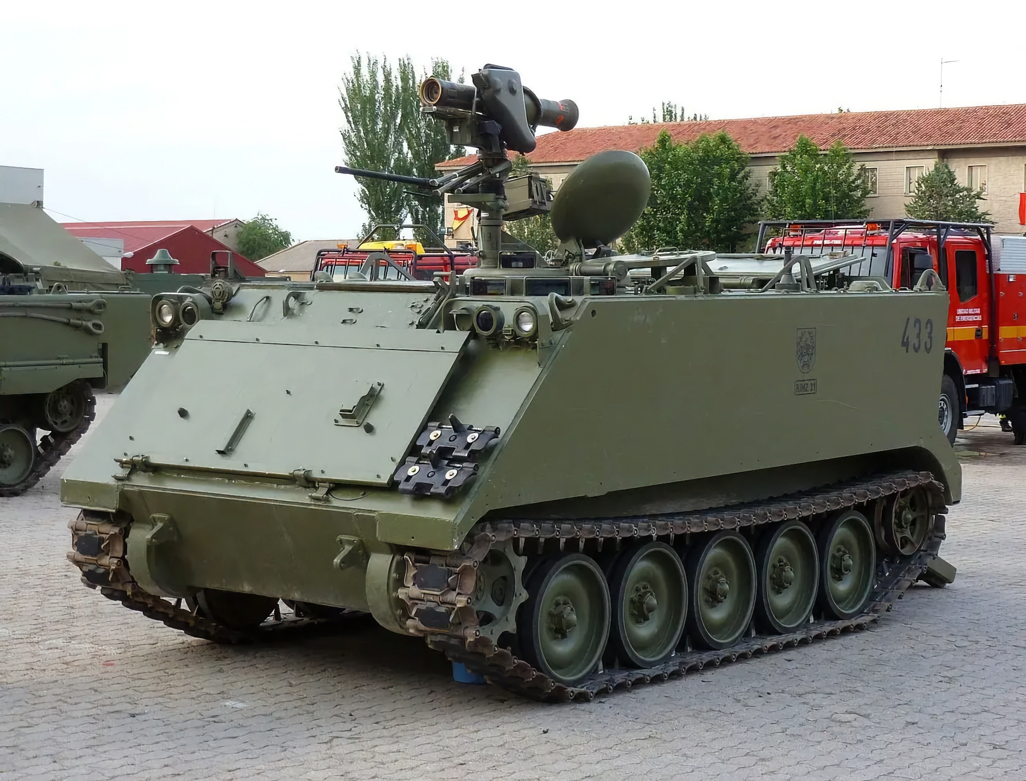 Vehículos blindados de transporte de tropas M113 y armas de defensa antiaérea: España anuncia un nuevo paquete de ayuda militar a Ucrania Vehículos blindados de transporte de tropas M113 y armas de defensa antiaérea: España anuncia un nuevo paquete de ayuda militar a Ucrania