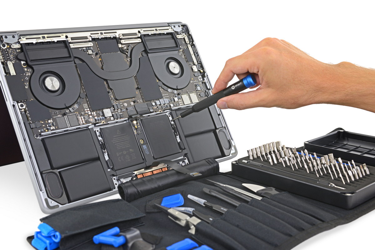 iFixit: El nuevo MacBook Pro sigue siendo difícil de reparar, pero su puntuación sigue siendo superior a la de sus predecesores iFixit: El nuevo MacBook Pro sigue siendo difícil de reparar, pero su puntuación sigue siendo superior a la de sus predecesores
