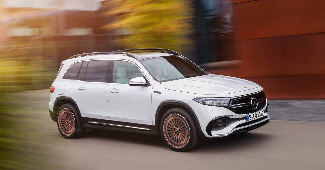Descubriendo el Mercedes-Benz EQB: la innovación se une a las prestaciones Mercedes-Benz EQB: una inmersión en el lujo eléctrico