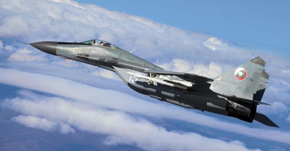 Polonia revisará los sistemas de propulsión RD-33 de los cazas MiG-29 búlgaros por 10,5 millones de dólares debido al retraso en las entregas de los F-16 Block 70/72 Polonia revisará los sistemas de propulsión RD-33 de los cazas MiG-29 búlgaros por 10,5 millones de dólares debido al retraso en las entregas de los F-16 Block 70/72