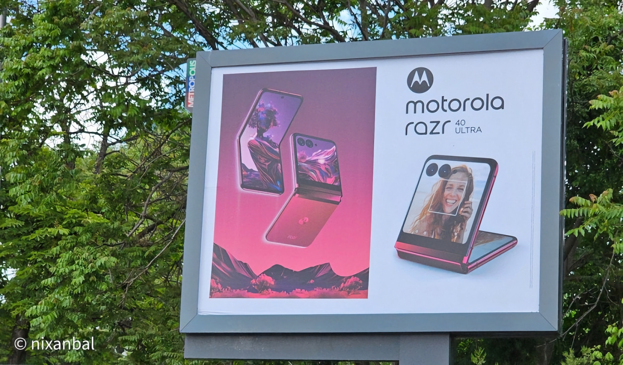 Motorola ha confirmado oficialmente el nombre y el diseño del Razr 40 Ultra clamshell Motorola ha confirmado oficialmente el nombre y el diseño del Razr 40 Ultra clamshell