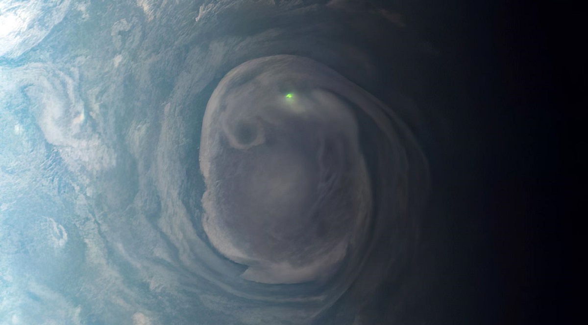 Científicos obtienen accidentalmente la primera fotografía de un rayo jupiteriano Científicos obtienen accidentalmente la primera fotografía de un rayo jupiteriano