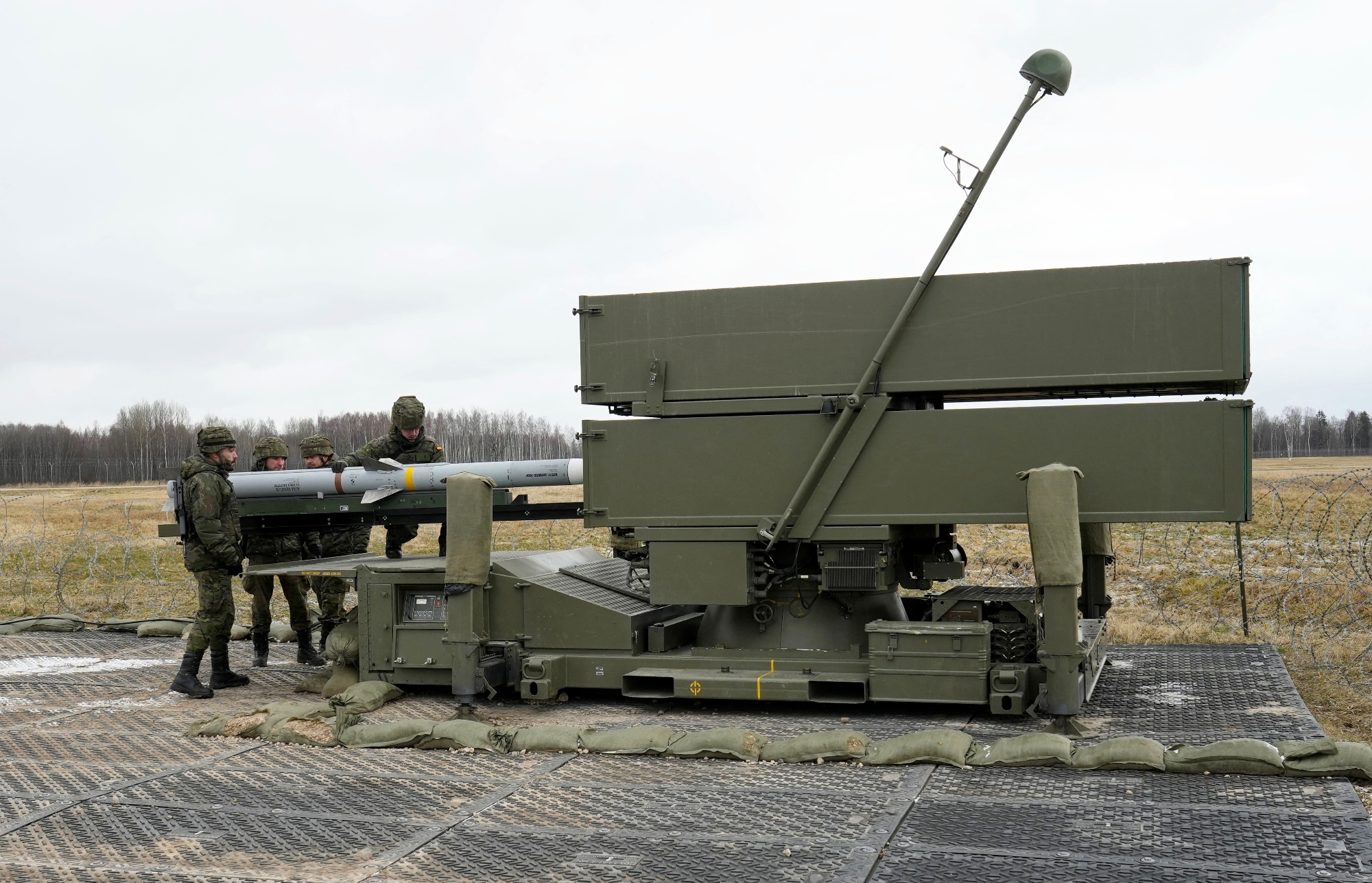 Municiones NASAMS, misiles AIM-9M, APC Javelin y proyectiles de artillería: EE.UU. anuncia un nuevo paquete de ayuda militar a Ucrania por valor de 150 millones de dólares Municiones NASAMS, misiles AIM-9M, APC Javelin y proyectiles de artillería: EE.UU. anuncia un nuevo paquete de ayuda militar a Ucrania por valor de 150 millones de dólares