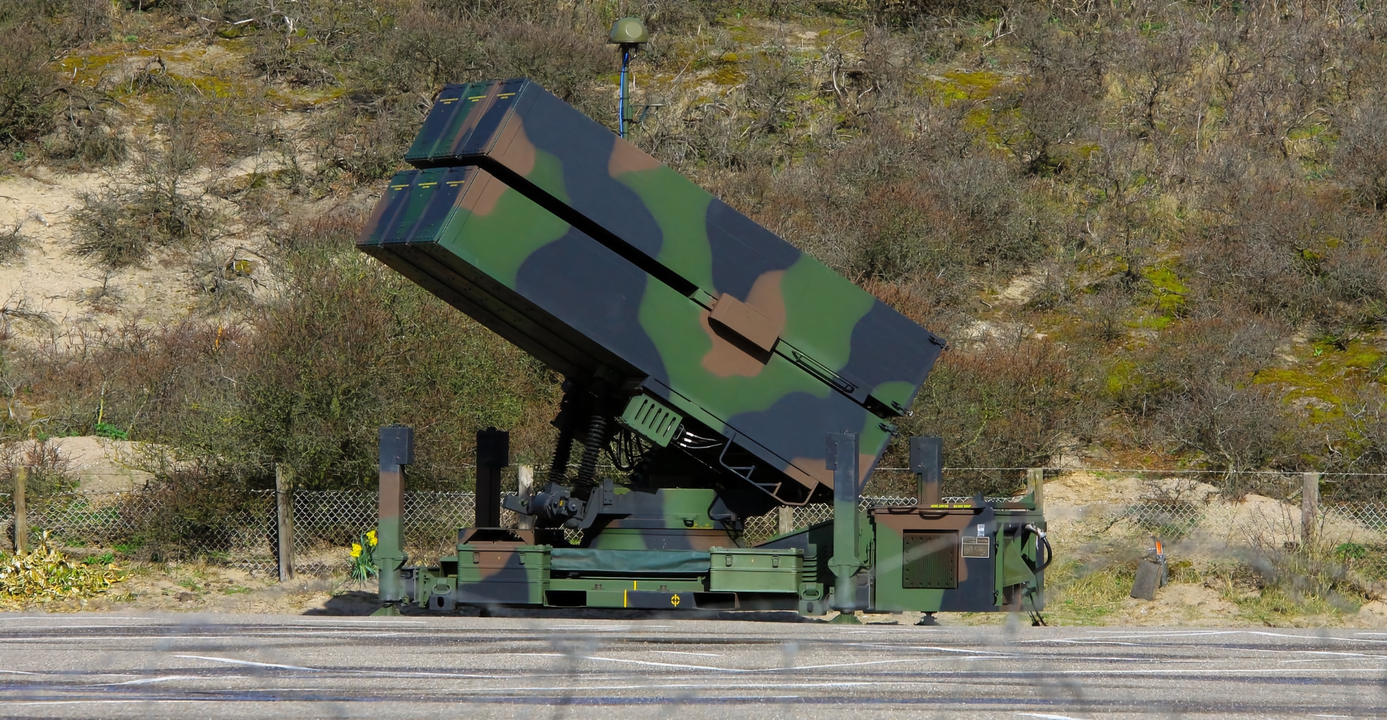 No sólo los HIMARS de madera: Las Fuerzas Armadas ucranianas fabricaron SAMs NASAMS de madera para que la aviación rusa desperdiciara costosos misiles en ellos No sólo los HIMARS de madera: Las Fuerzas Armadas ucranianas fabricaron SAMs NASAMS de madera para que la aviación rusa desperdiciara costosos misiles en ellos