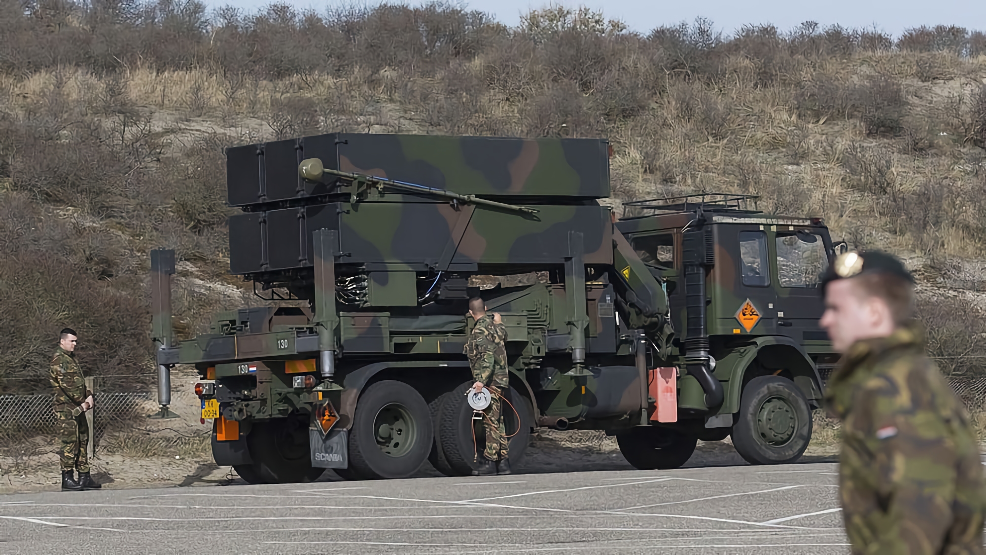 La Casa Blanca anuncia casi 3.000.000 de dólares en nueva ayuda militar para Ucrania para comprar defensa aérea, artillería, drones, radares y munición La Casa Blanca anuncia casi 3.000.000 de dólares en nueva ayuda militar para Ucrania para comprar defensa aérea, artillería, drones, radares y munición