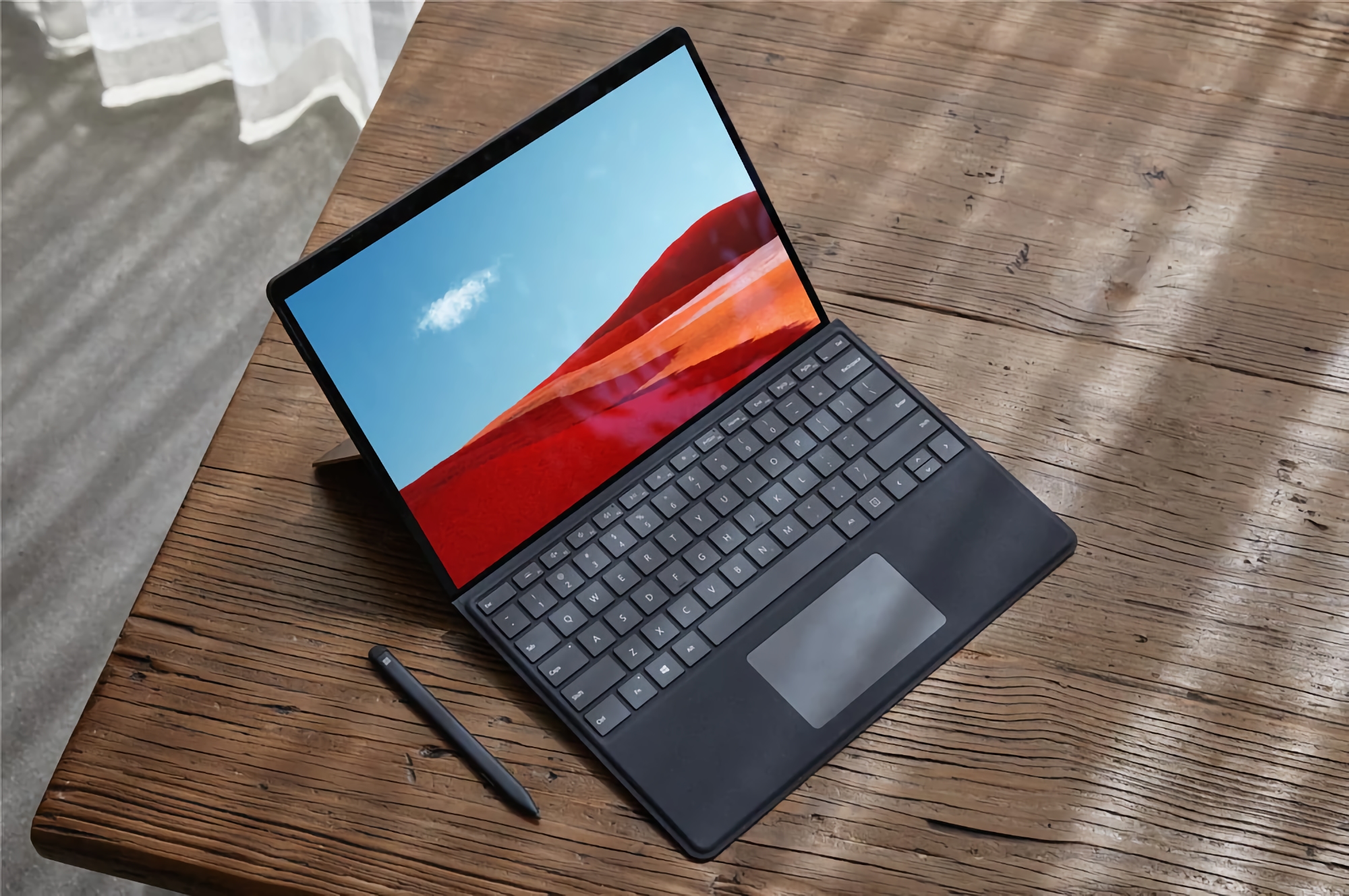 Microsoft está trabajando en un dispositivo Surface con un procesador Snapdragon 8cx Gen 3 a bordo Microsoft está trabajando en un dispositivo Surface con un procesador Snapdragon 8cx Gen 3 a bordo