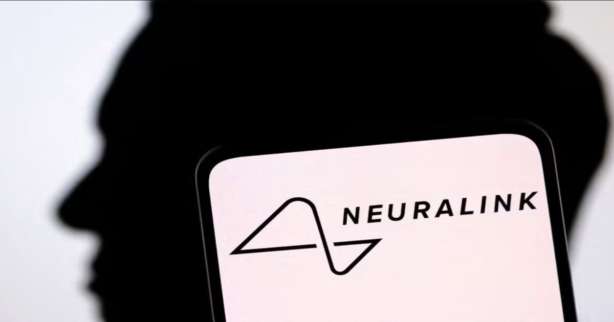 Primer paciente Neuralink capaz de controlar un ratón de ordenador con la mente Primer paciente Neuralink capaz de controlar un ratón de ordenador con la mente