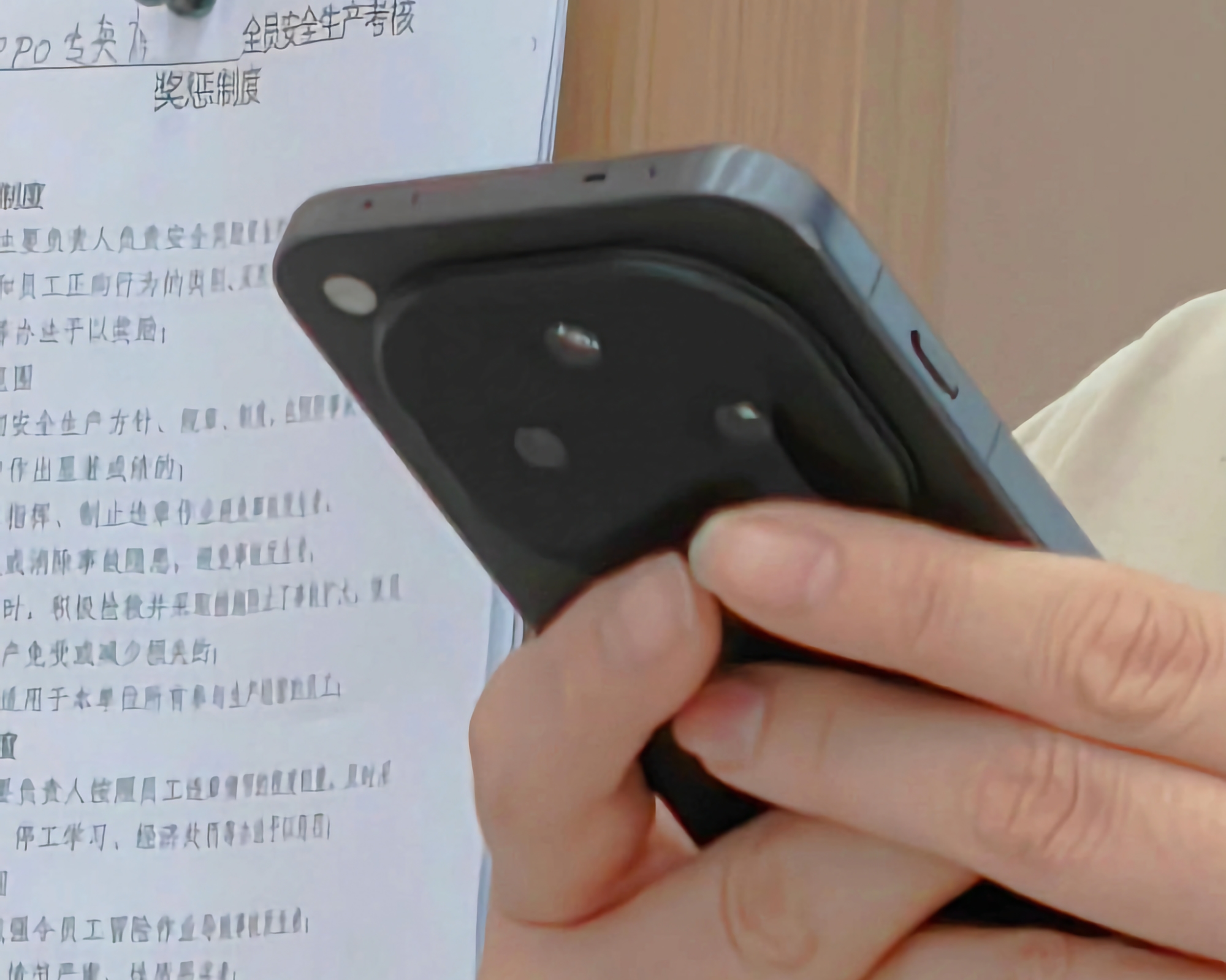 OPPO Find X8 apareció por primera vez en una foto con un cuerpo como el iPhone 15 y Pixel 9