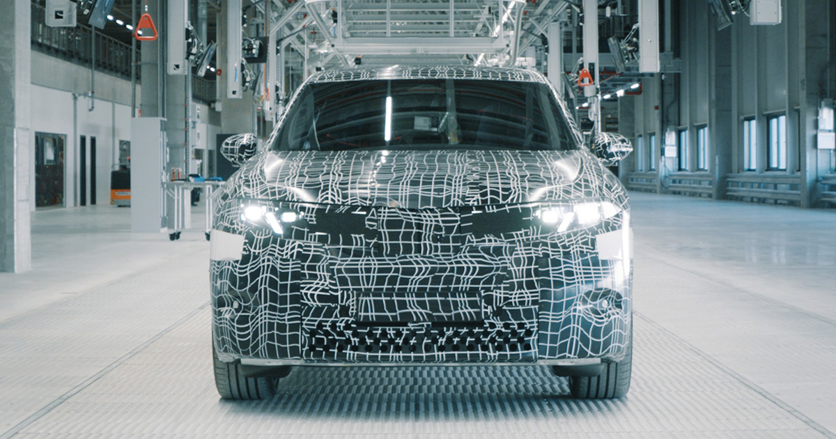 BMW ha iniciado la producción piloto de coches eléctricos Neue Klasse en una nueva planta de Hungría