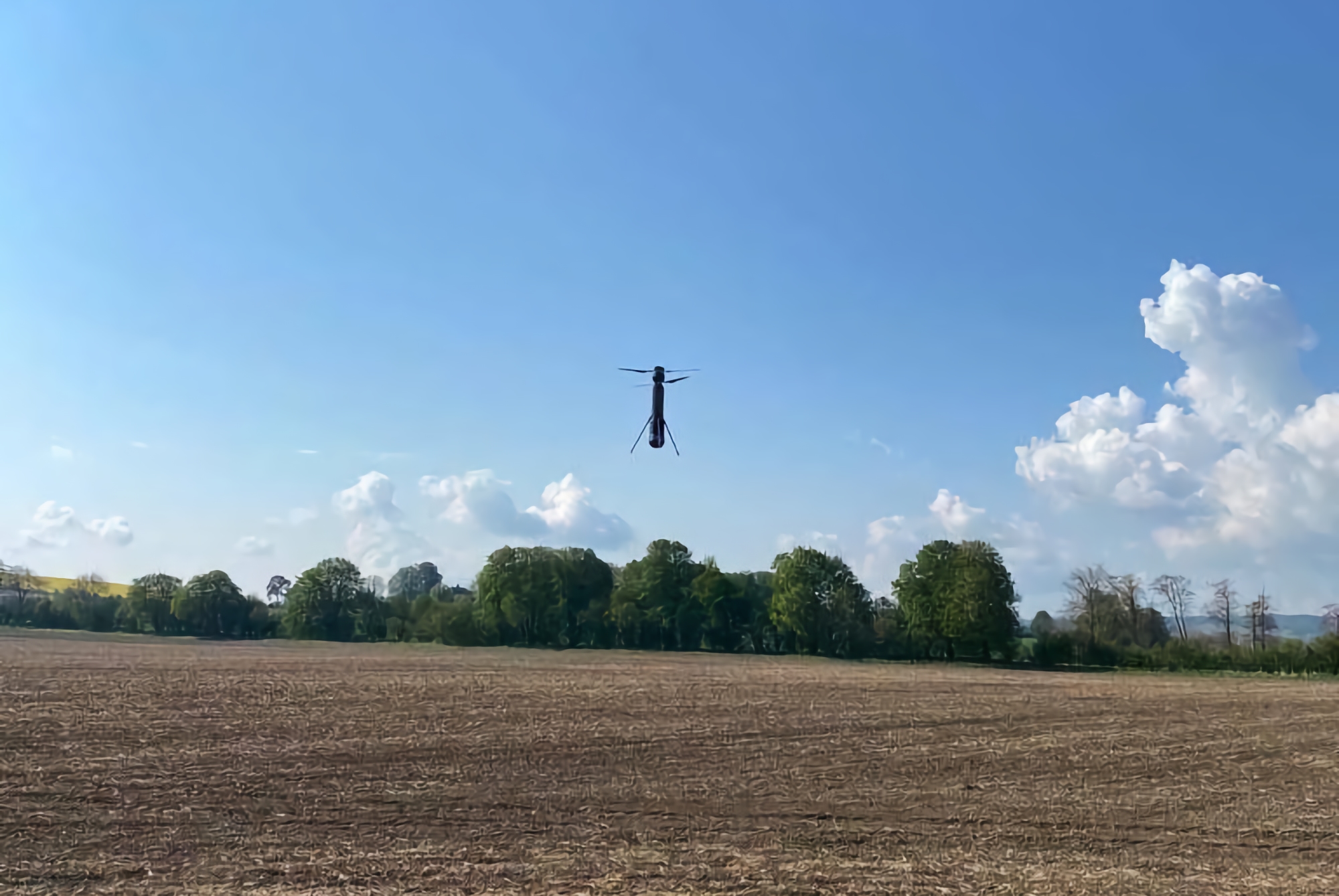 En servicio con las Fuerzas Armadas de Ucrania, notaron un dron kamikaze inusual con un sistema de despegue vertical. Podría ser un raro PHOLOS UAV En servicio con las Fuerzas Armadas de Ucrania, notaron un dron kamikaze inusual con un sistema de despegue vertical. Podría ser un raro PHOLOS UAV