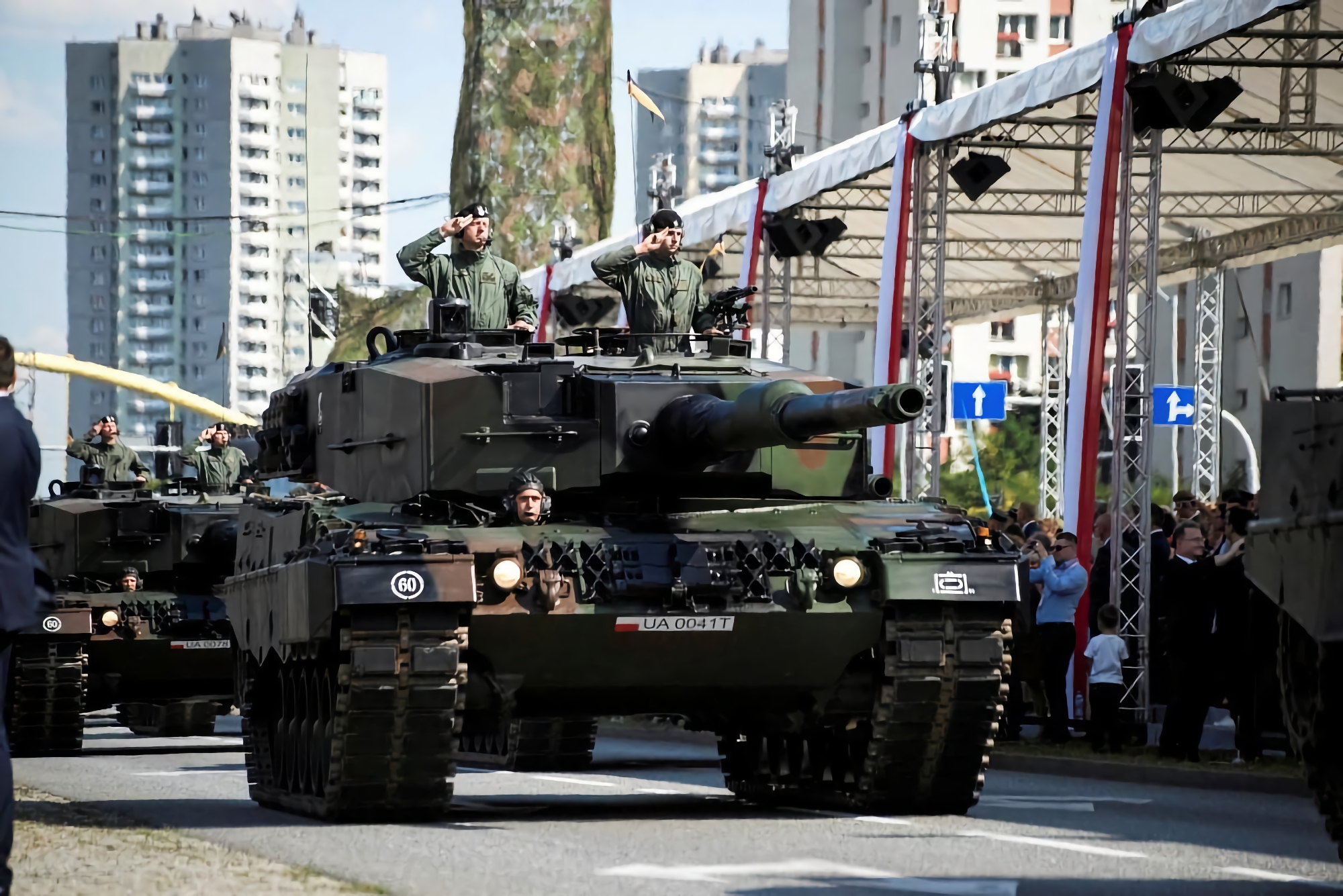 400.000 soldados y más de 1.000 modernos tanques: Polonia construye las mayores fuerzas terrestres de Europa 400.000 soldados y más de 1.000 modernos tanques: Polonia construye las mayores fuerzas terrestres de Europa