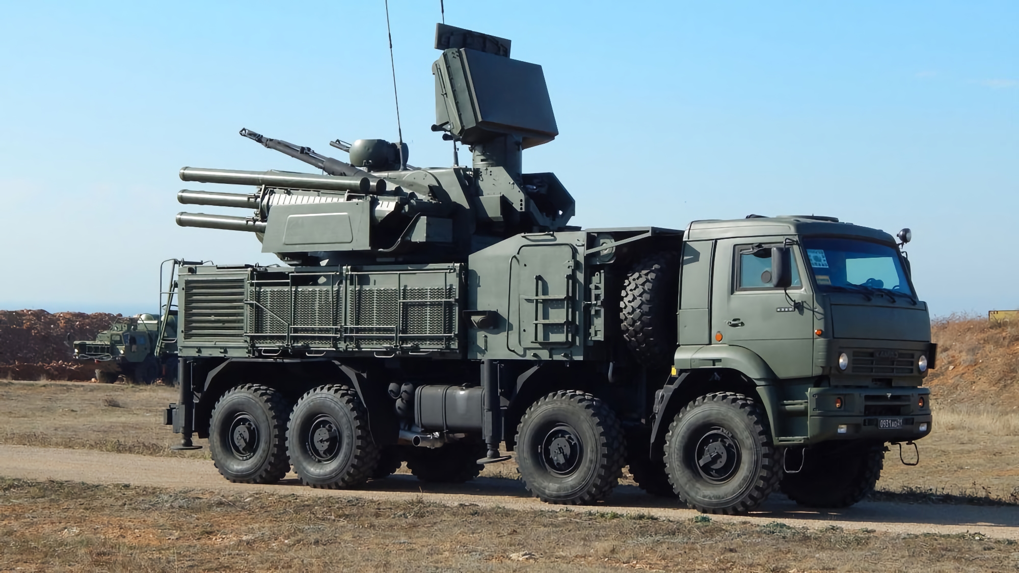 Las Fuerzas Armadas de Ucrania destruyeron el complejo de cohetes-cañones Pantsir-S1 de los Rashists en Zmeiny Las Fuerzas Armadas de Ucrania destruyeron el complejo de cohetes-cañones Pantsir-S1 de los Rashists en Zmeiny