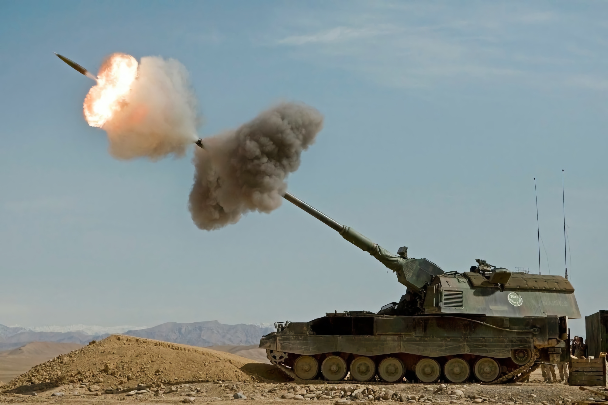 Alemania y Holanda planean transferir un nuevo lote de cañones autopropulsados Panzerhaubitze 2000 a Ucrania Alemania y Holanda planean transferir un nuevo lote de cañones autopropulsados Panzerhaubitze 2000 a Ucrania